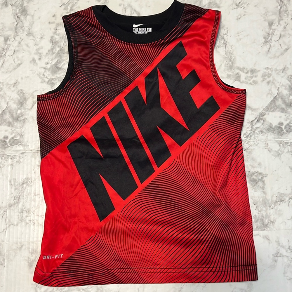 Kids Nike Tee Size 6 Red/Black Dri-FIt Sleeveless